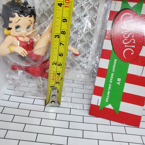 Betty Boop plastic hanging ornament retired - Picture 3 of 3